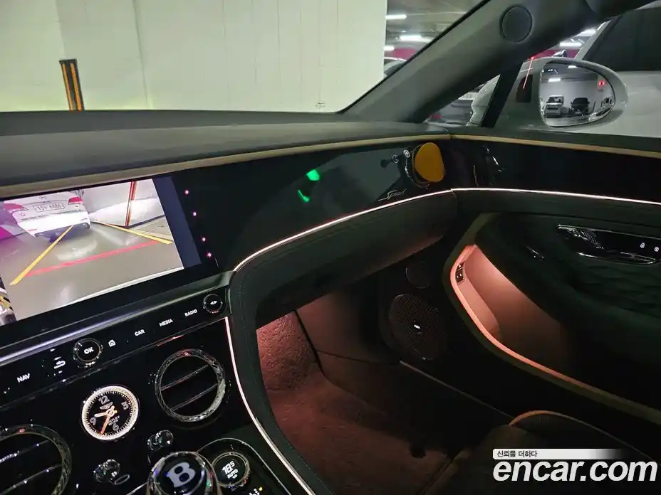 Bentley Continental 2025 4.0 гидро, фото 18