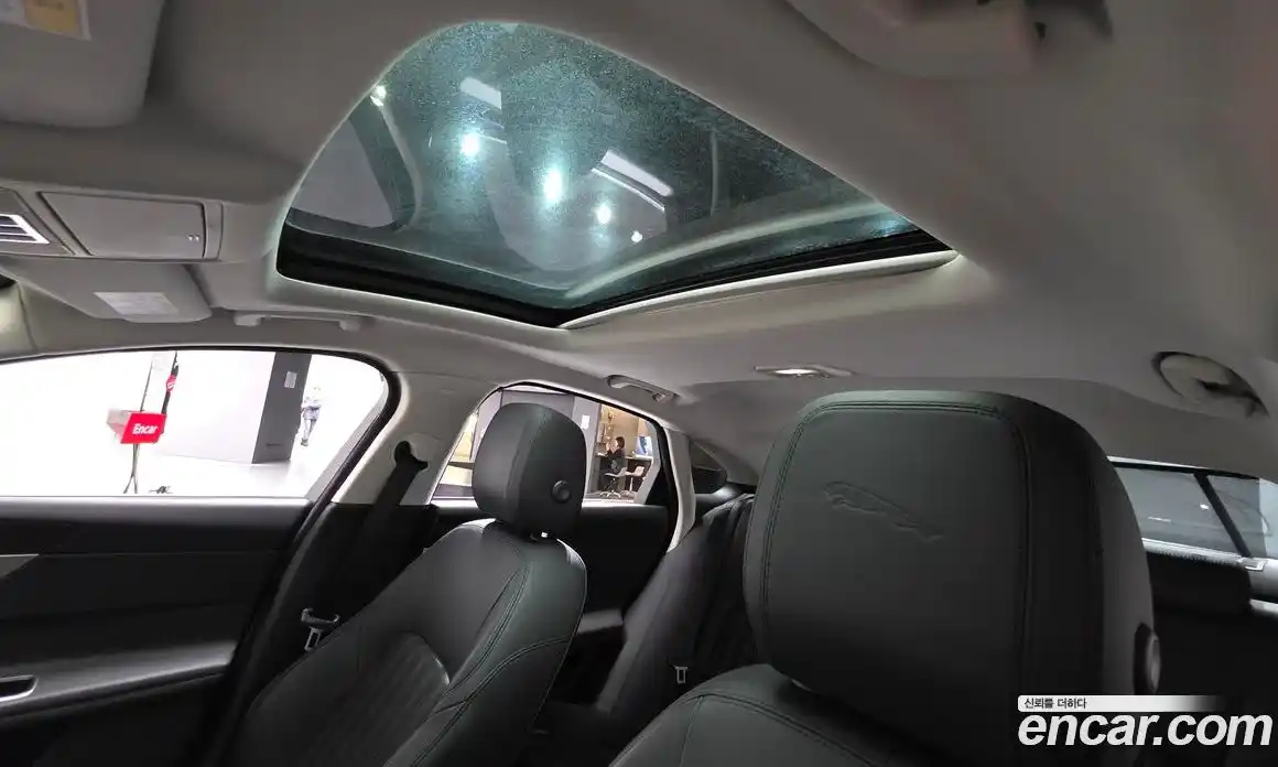 Jaguar XF 2016 2.0 гидро, фото 16