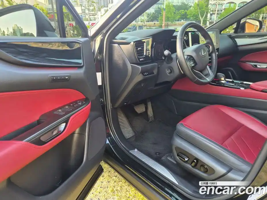 Lexus NX 2024 2.5 гидро, фото 11