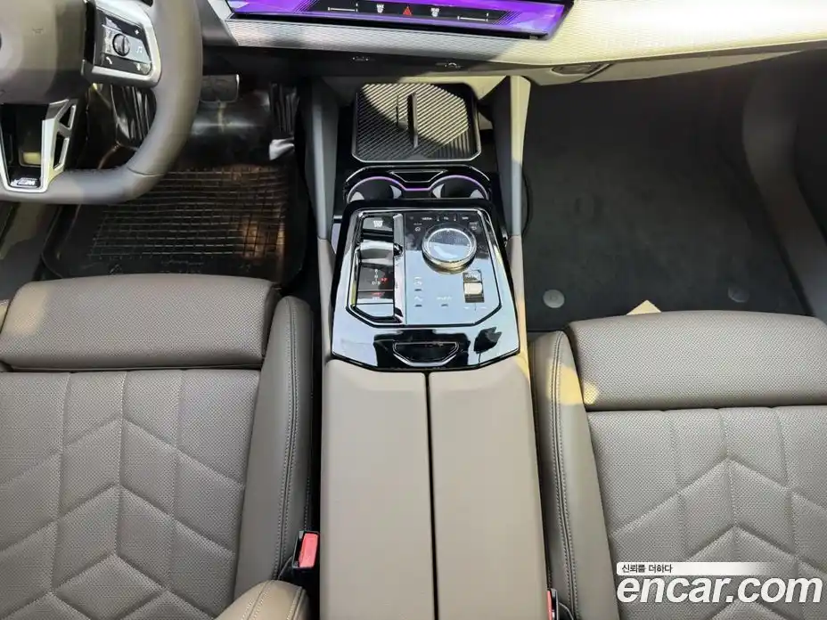 BMW 5 серия 2025 2.0 автомат (гидро), фото 16