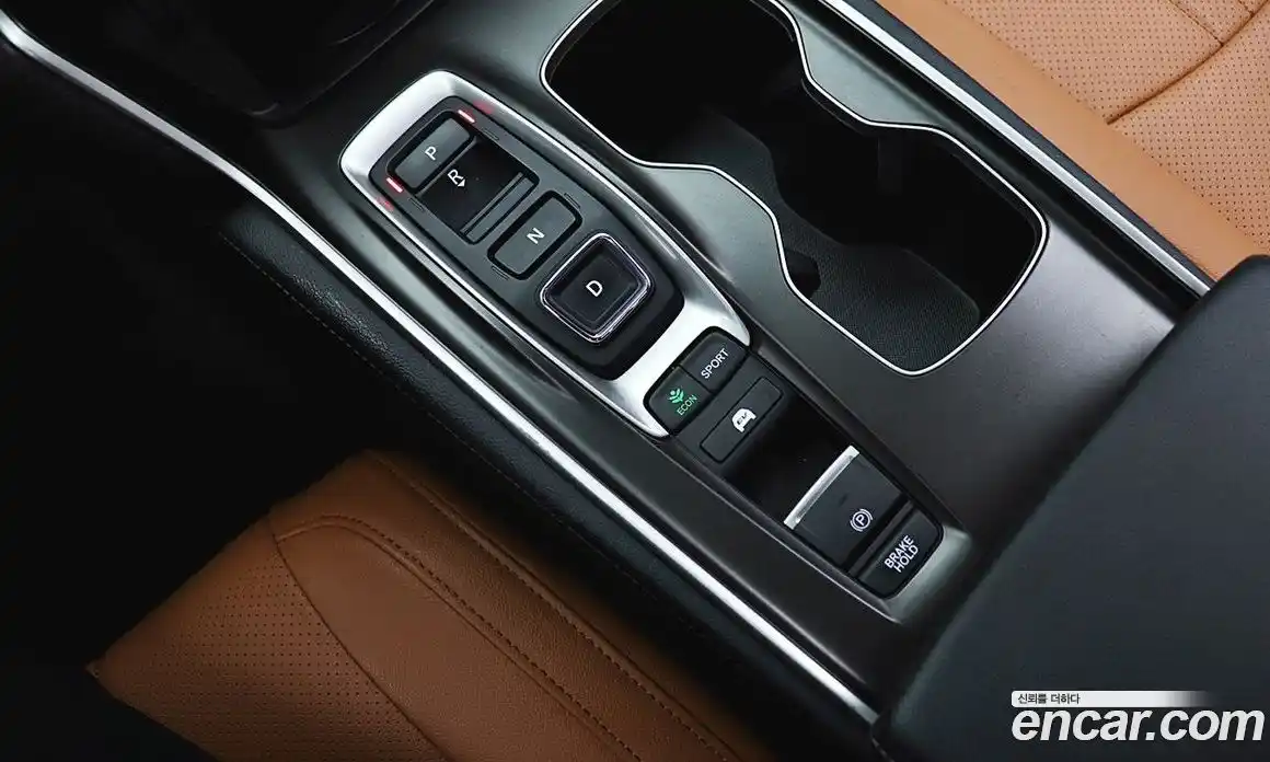 Honda Accord 2019 2.0 автомат (гидро), фото 12