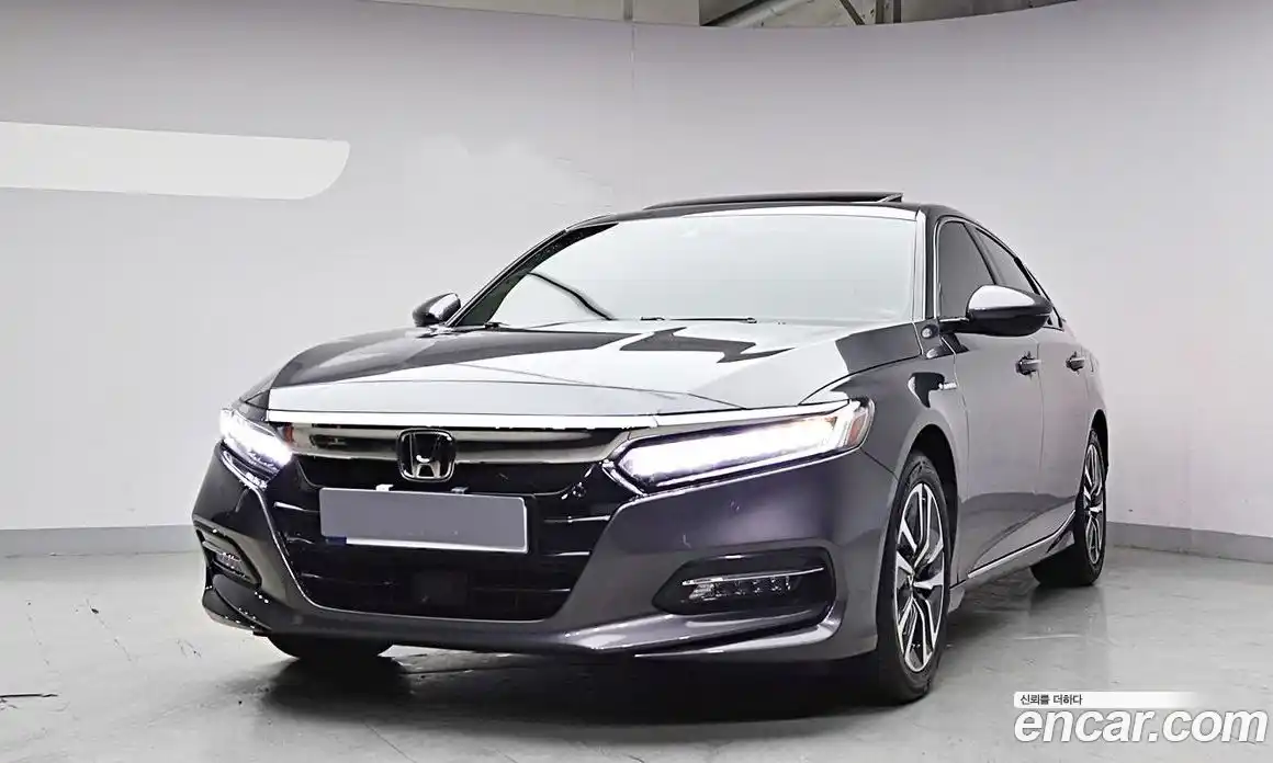 Honda Accord 2019 2.0 автомат (гидро), фото 3
