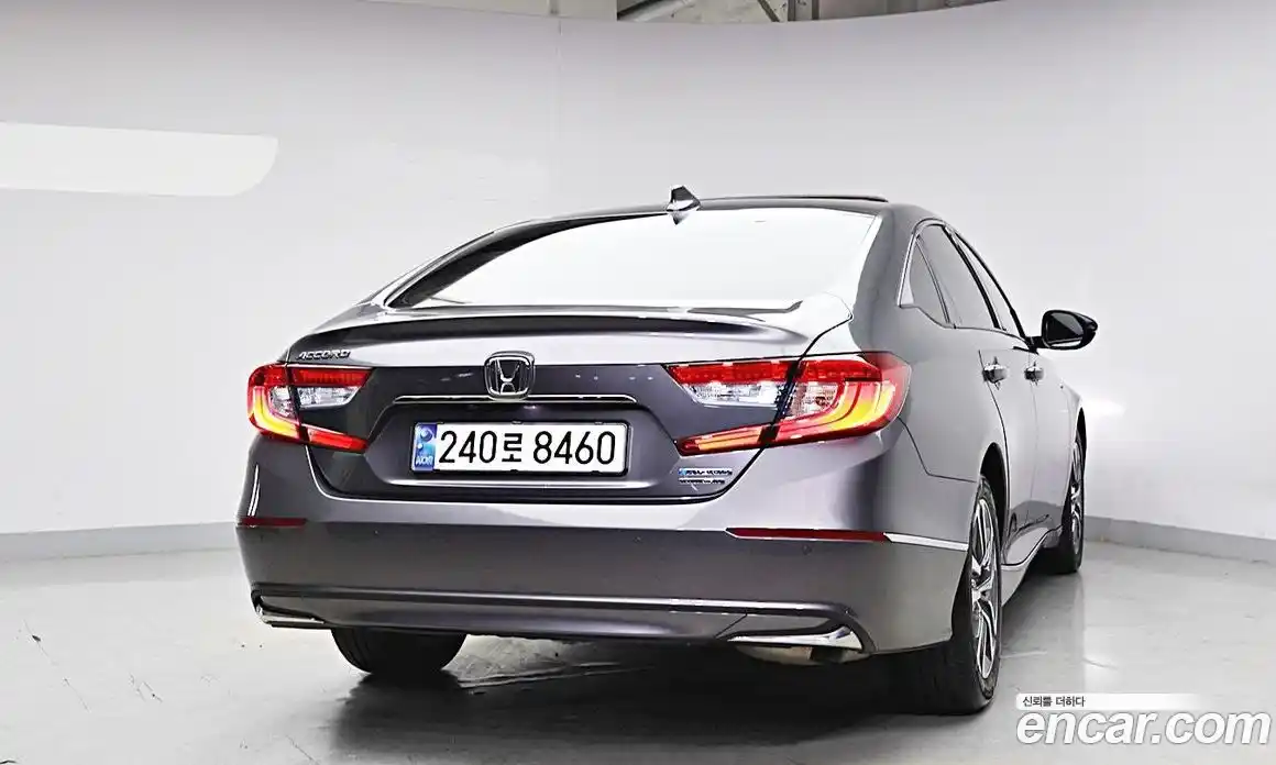 Honda Accord 2019 2.0 автомат (гидро), фото 4
