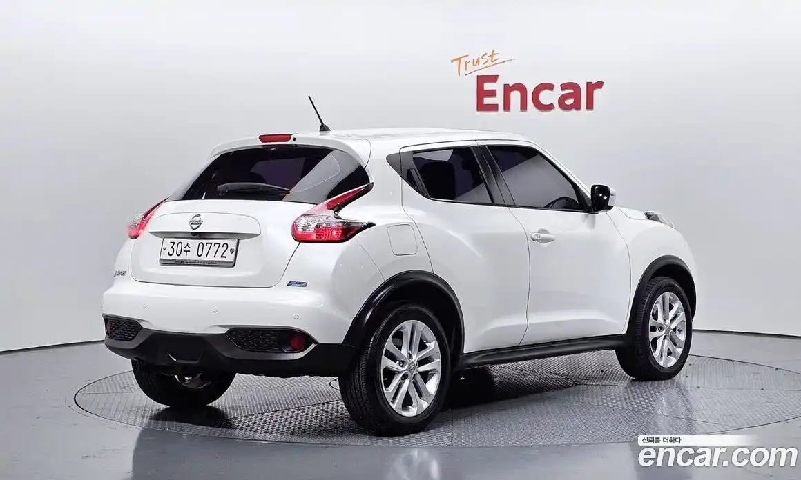 Nissan Juke 2015 1.6 гидро, фото 2