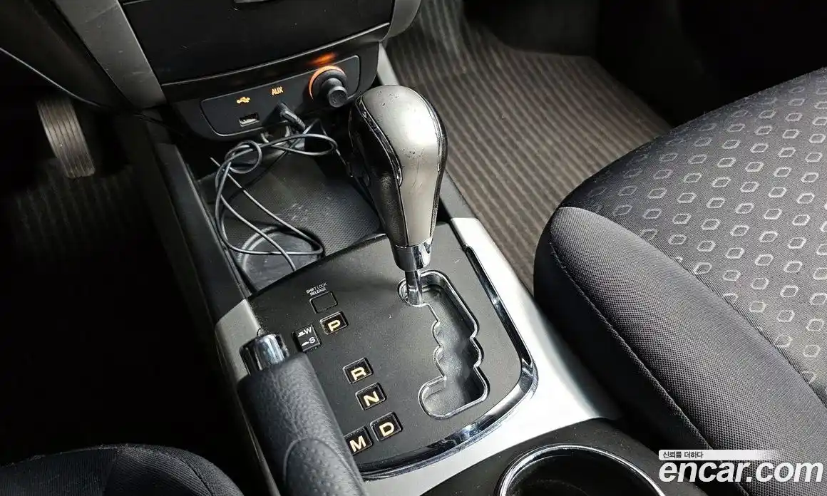 SsangYong Korando 2012 2.0 автомат (гидро), фото 9