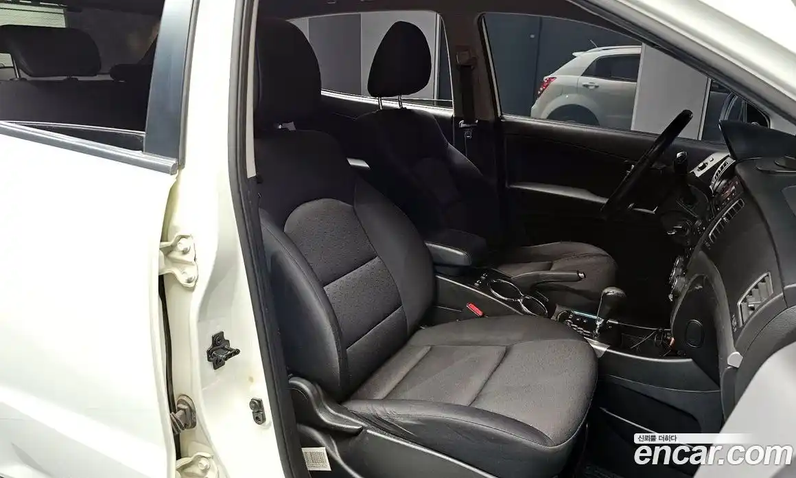SsangYong Korando 2012 2.0 автомат (гидро), фото 10