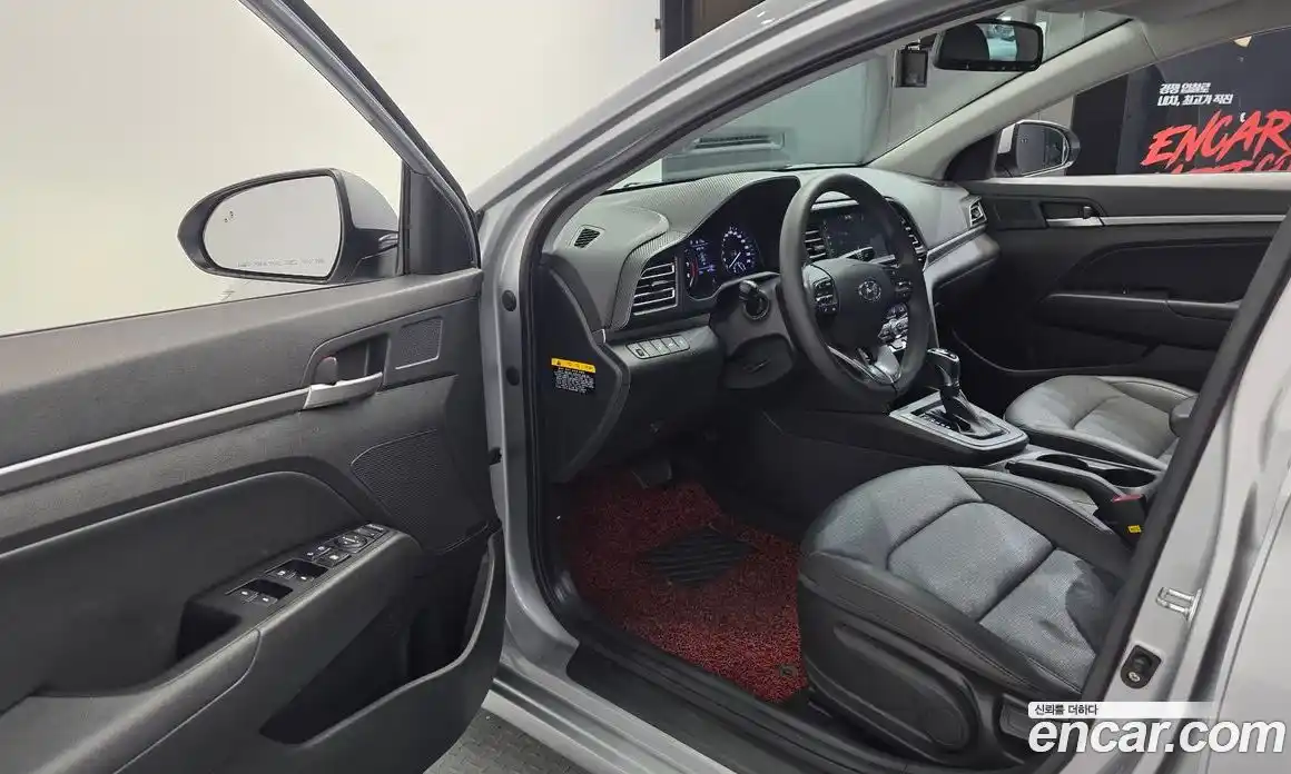 Hyundai Avante 2019 1.6 автомат (гидро), фото 10