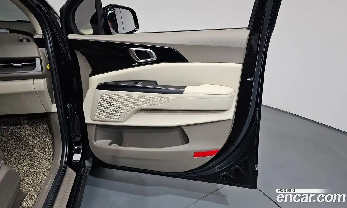 Kia Carnival 2021 2.2 автомат (гидро), фото 14