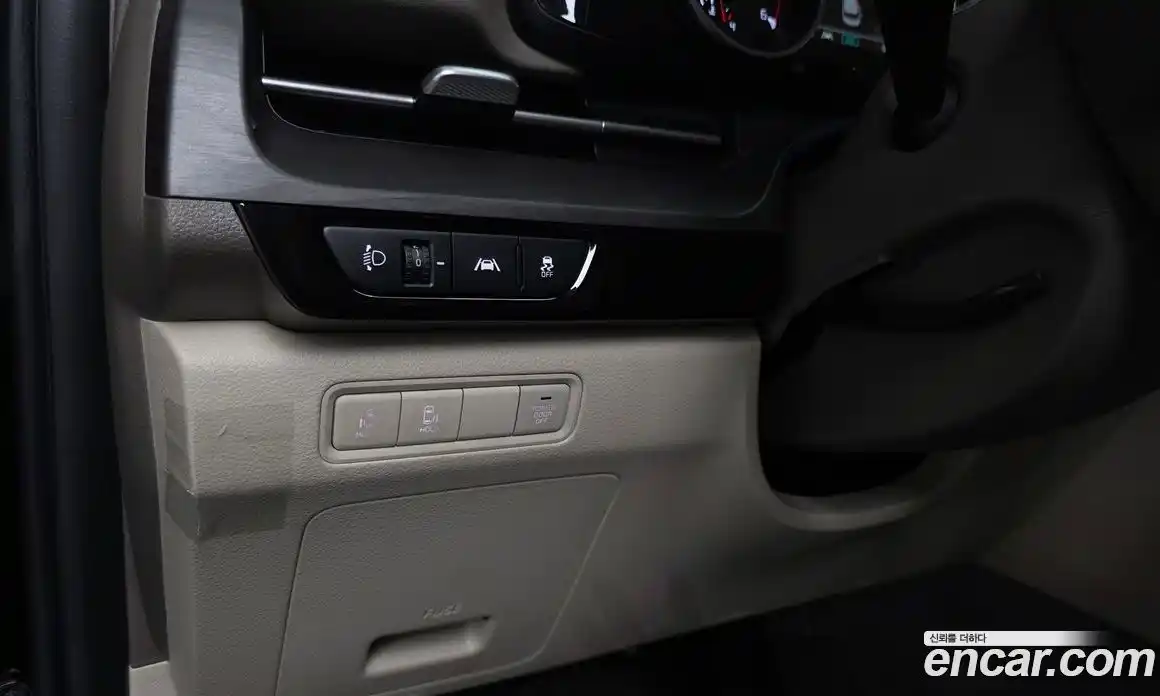 Kia Carnival 2021 2.2 автомат (гидро), фото 27