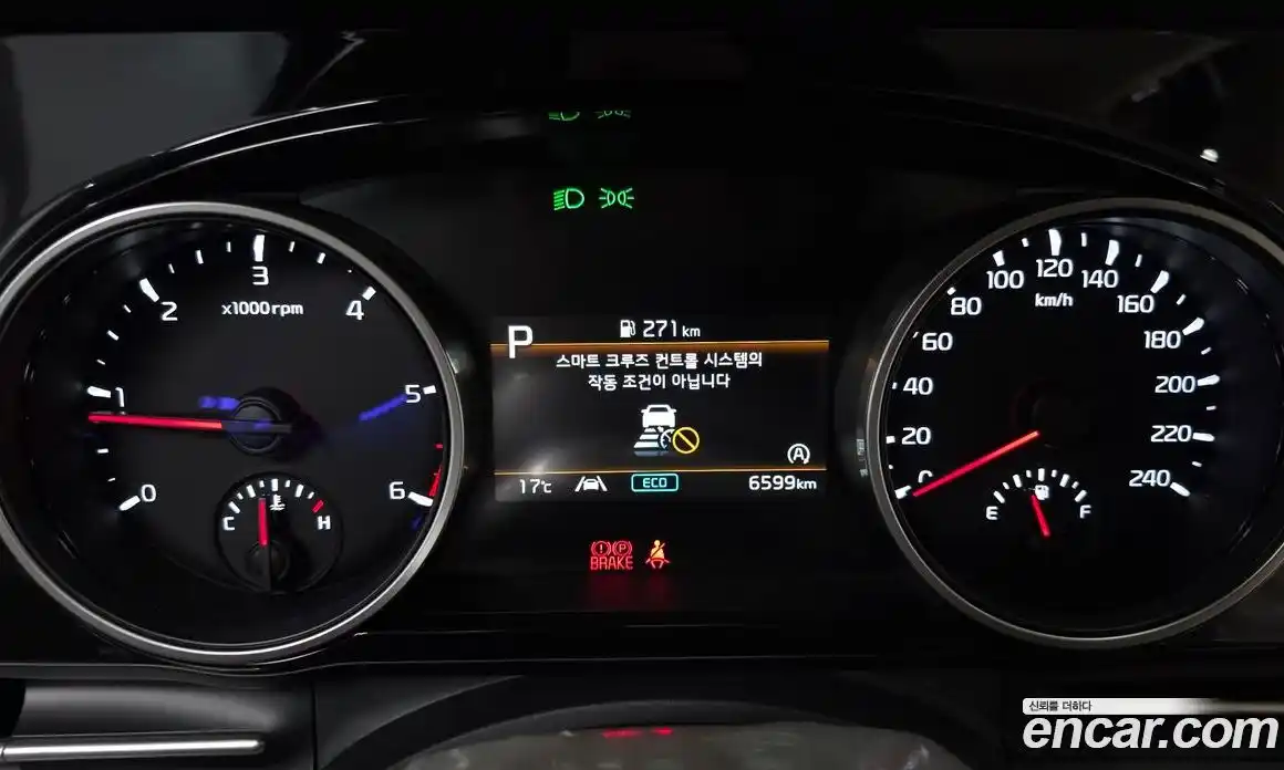 Kia Carnival 2021 2.2 автомат (гидро), фото 10