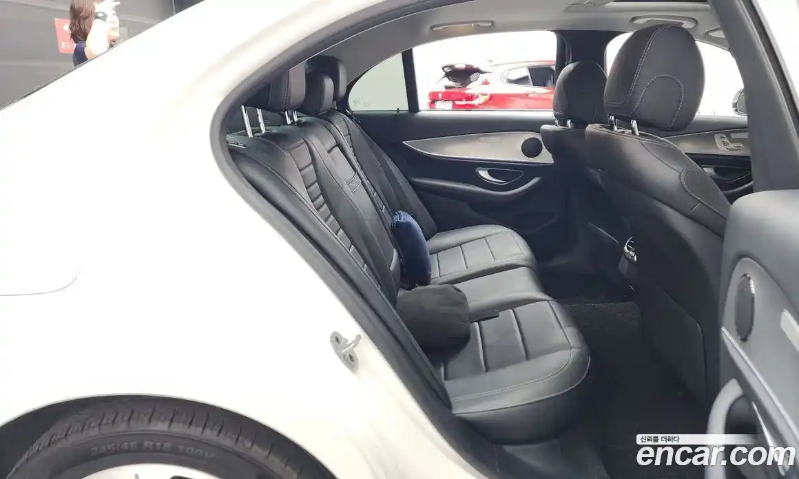 Mercedes-Benz E-Class 2019 2.0 автомат (гидро), фото 11
