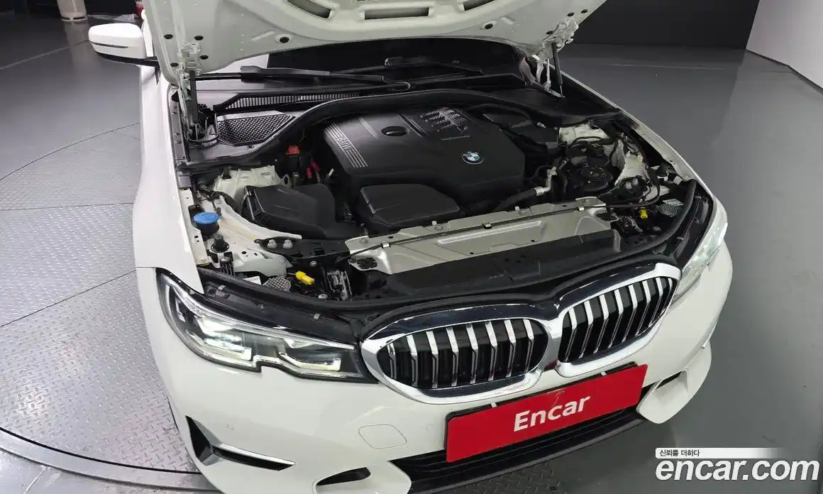 BMW 3 серия 2021 2.0 автомат (гидро), фото 6