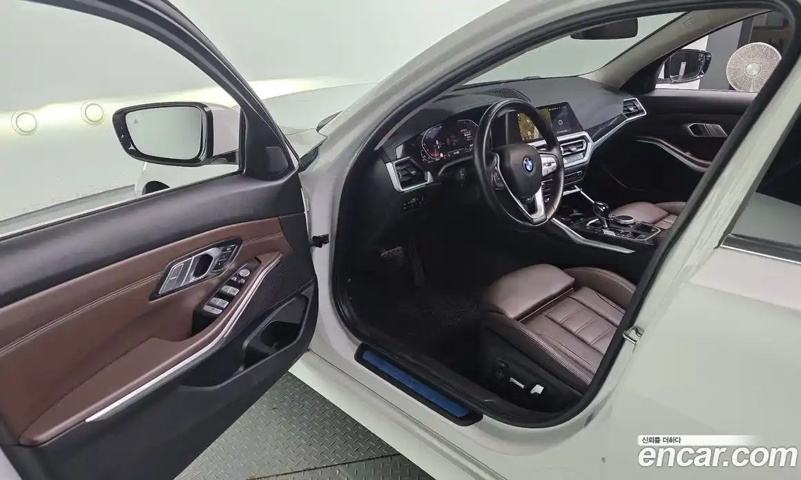BMW 3 серия 2021 2.0 автомат (гидро), фото 10