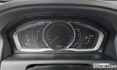 Volvo XC60 2017 2.0 автомат (гидро), миниатюра 11