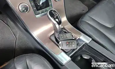 Volvo XC60 2017 2.0 автомат (гидро), миниатюра 12