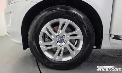 Volvo XC60 2017 2.0 автомат (гидро), миниатюра 5