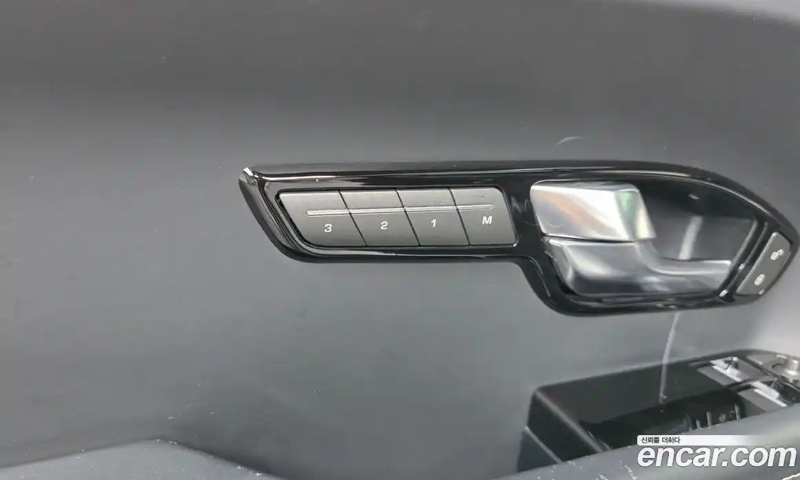 Land Rover Range Rover Evoque 2013 2.0 автомат (гидро), фото 17