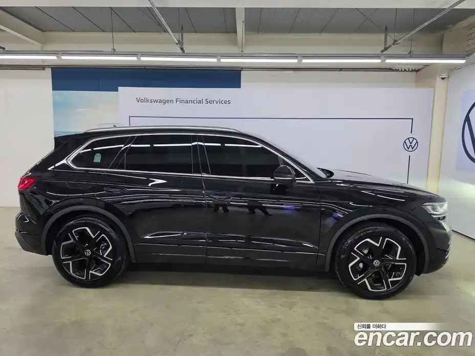 Volkswagen Touareg 2024 3.0 автомат (гидро), фото 18