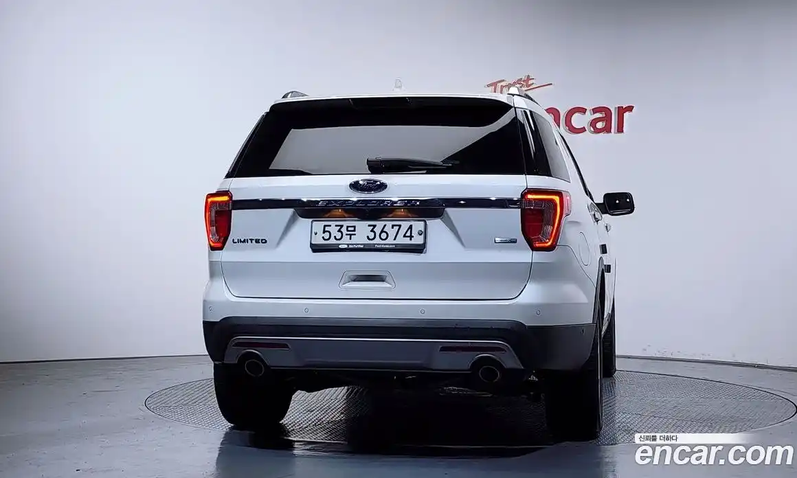 Ford Explorer 2016 2.3 автомат (гидро), фото 4