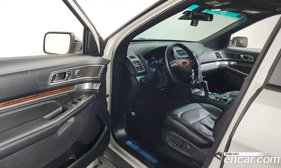 Ford Explorer 2016 2.3 автомат (гидро), фото 10