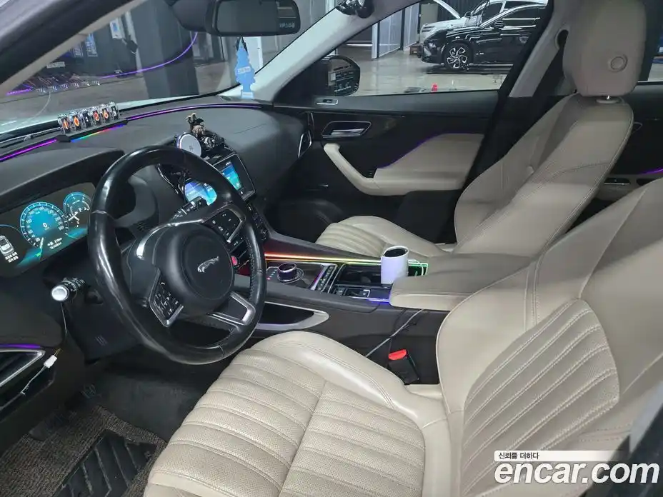 Jaguar F-Pace 2018 2.0 гидро, фото 11