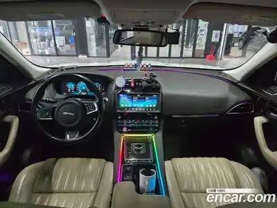 Jaguar F-Pace 2018 2.0 гидро, миниатюра 10
