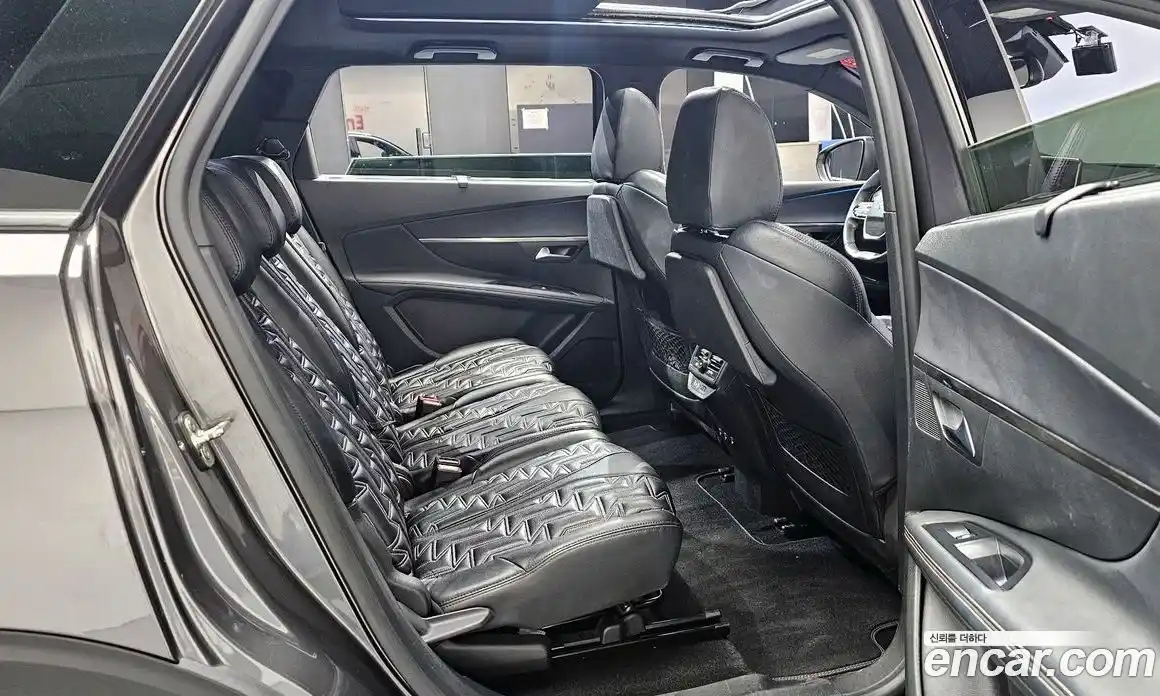 Peugeot 5008 2020 1.5 автомат (гидро), фото 11