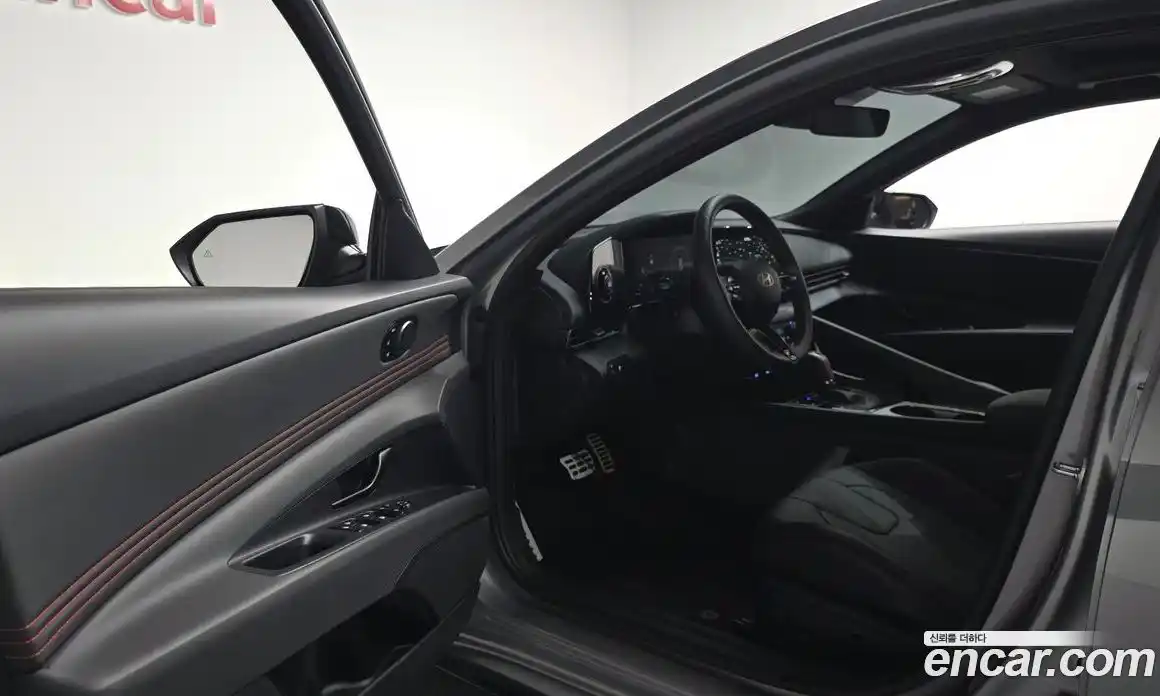 Hyundai Avante 2025 1.6 автомат (гидро), фото 13