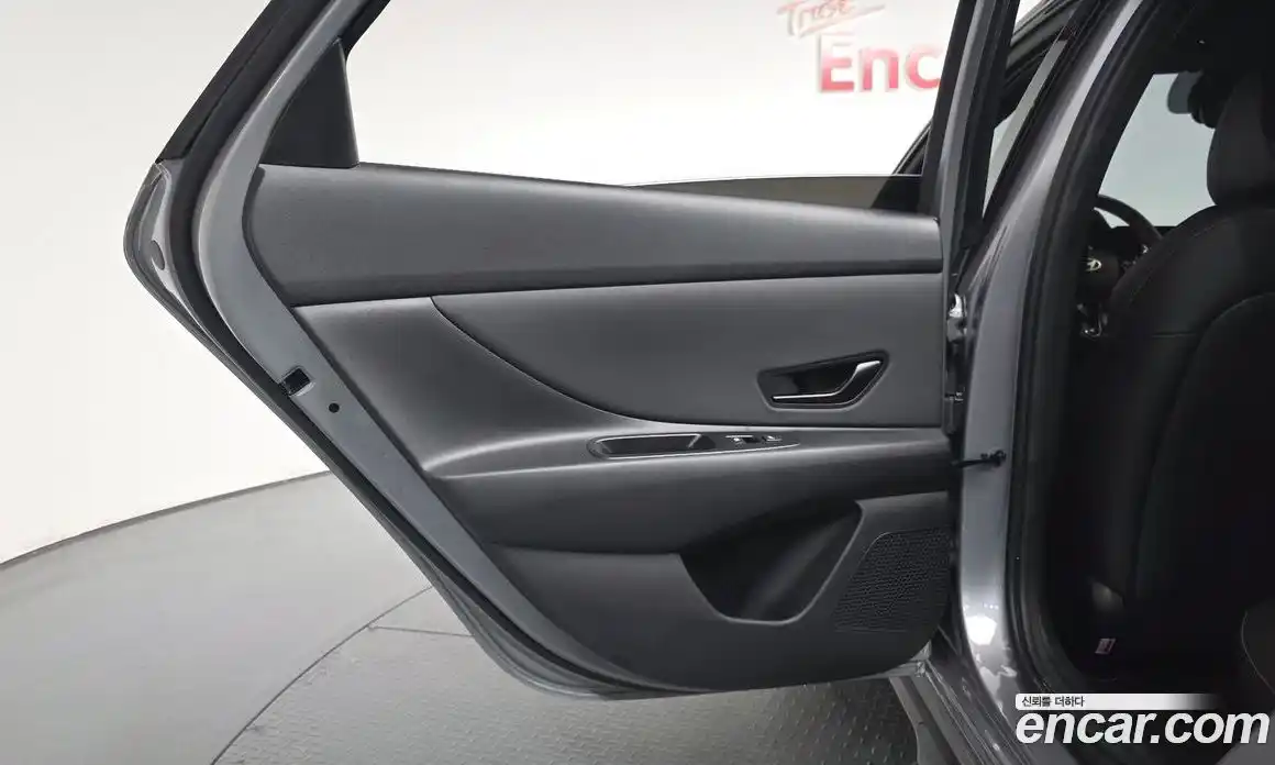 Hyundai Avante 2025 1.6 автомат (гидро), фото 15