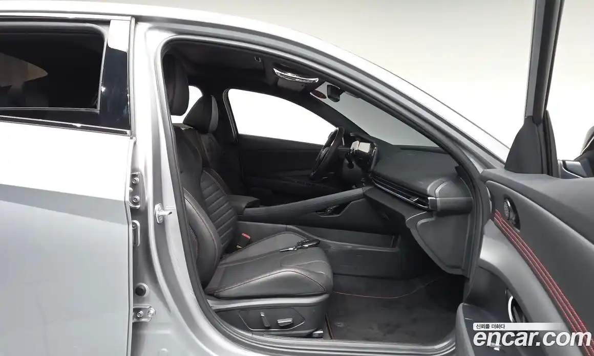 Hyundai Avante 2025 1.6 автомат (гидро), фото 16