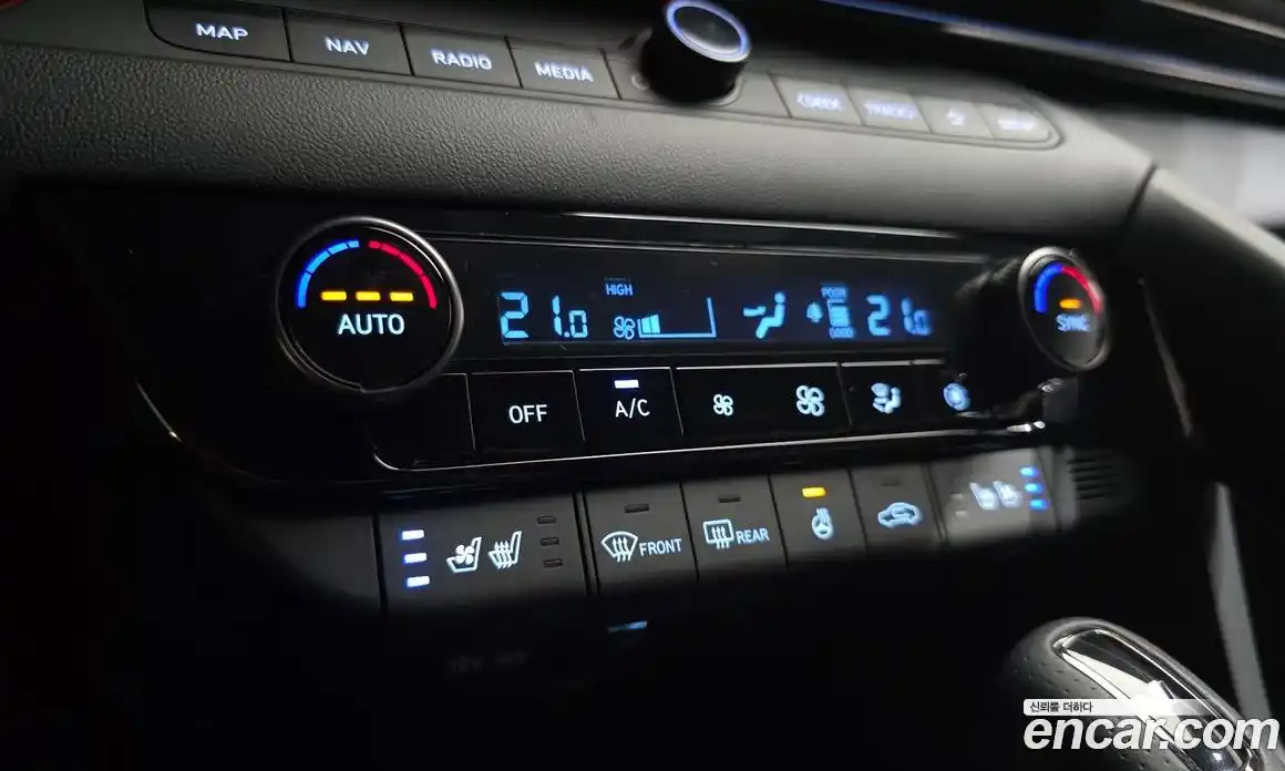 Hyundai Avante 2025 1.6 автомат (гидро), фото 23