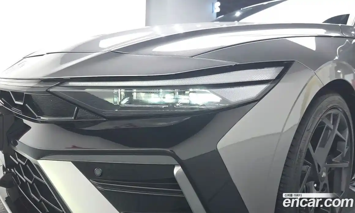 Hyundai Avante 2025 1.6 автомат (гидро), фото 8