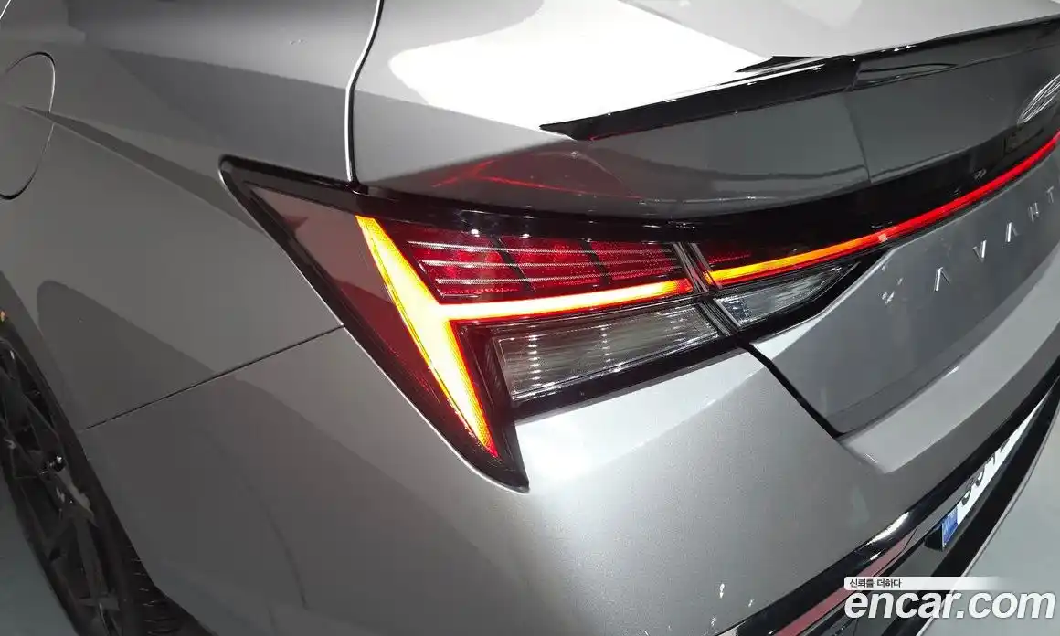 Hyundai Avante 2025 1.6 автомат (гидро), фото 9