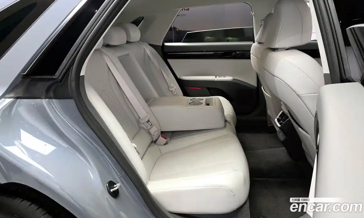 Hyundai Grandeur 2024 2.5 автомат (гидро), фото 17