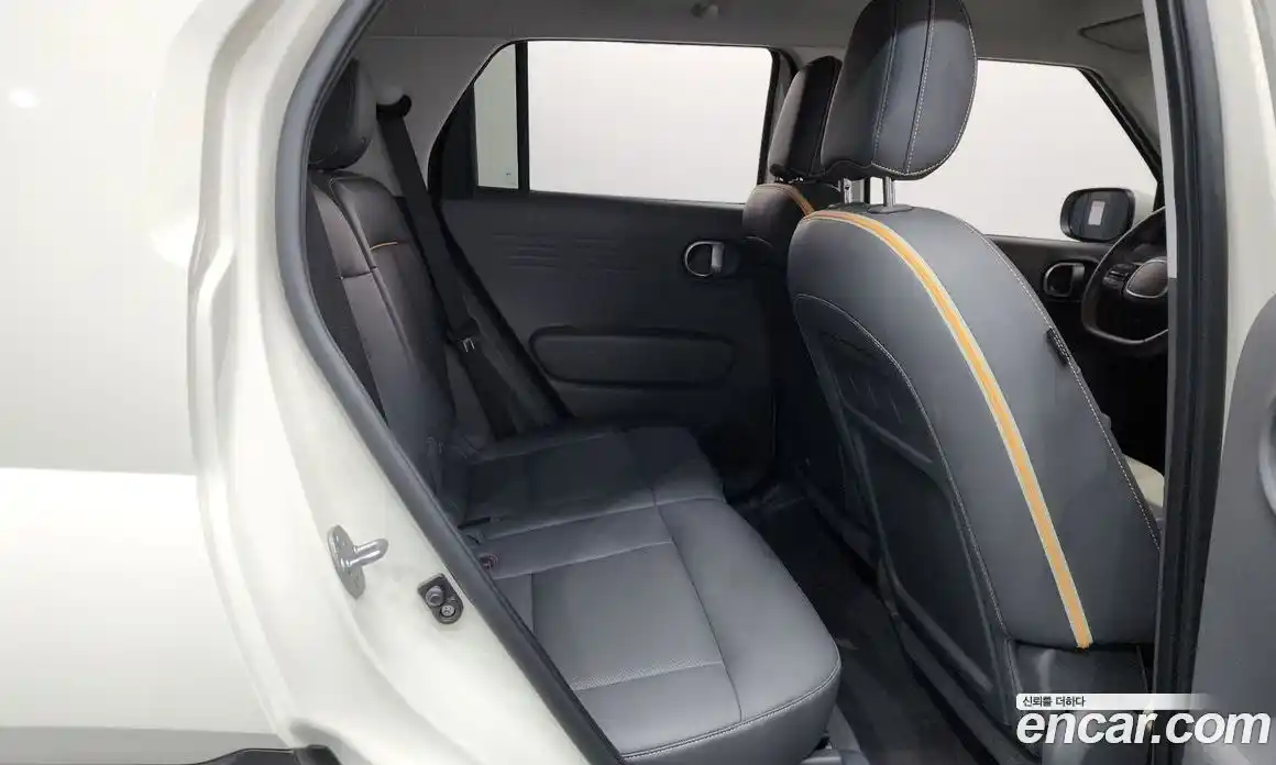 Hyundai Casper 2023 1.0 автомат (гидро), фото 17