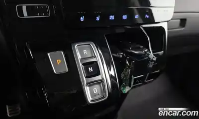 Hyundai Staria 2024 2.2 автомат (гидро), миниатюра 12