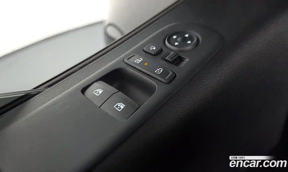 Hyundai Staria 2024 2.2 автомат (гидро), фото 28