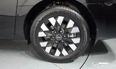 Hyundai Staria 2024 2.2 автомат (гидро), миниатюра 7