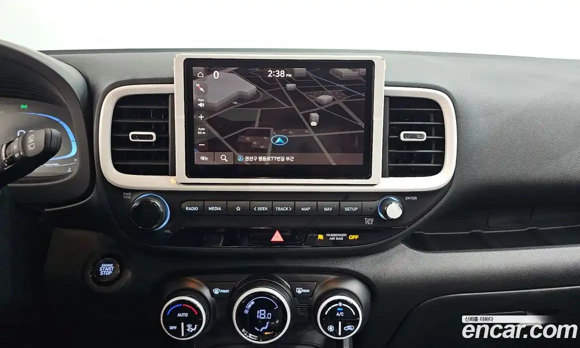Hyundai Venue 2025 1.6 автомат (гидро), фото 17