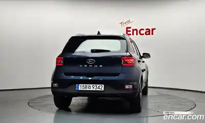 Hyundai Venue 2025 1.6 автомат (гидро), миниатюра 3
