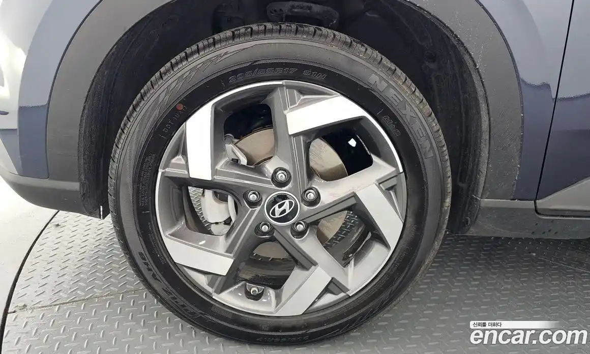 Hyundai Venue 2025 1.6 автомат (гидро), фото 4