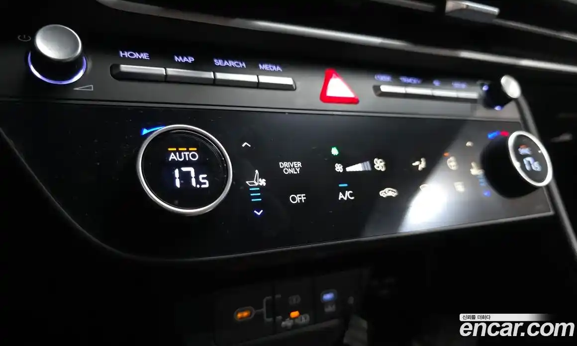 Hyundai Sonata 2023 2.0 автомат (гидро), фото 22