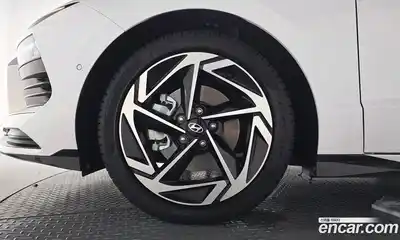 Hyundai Sonata 2023 2.0 автомат (гидро), миниатюра 4