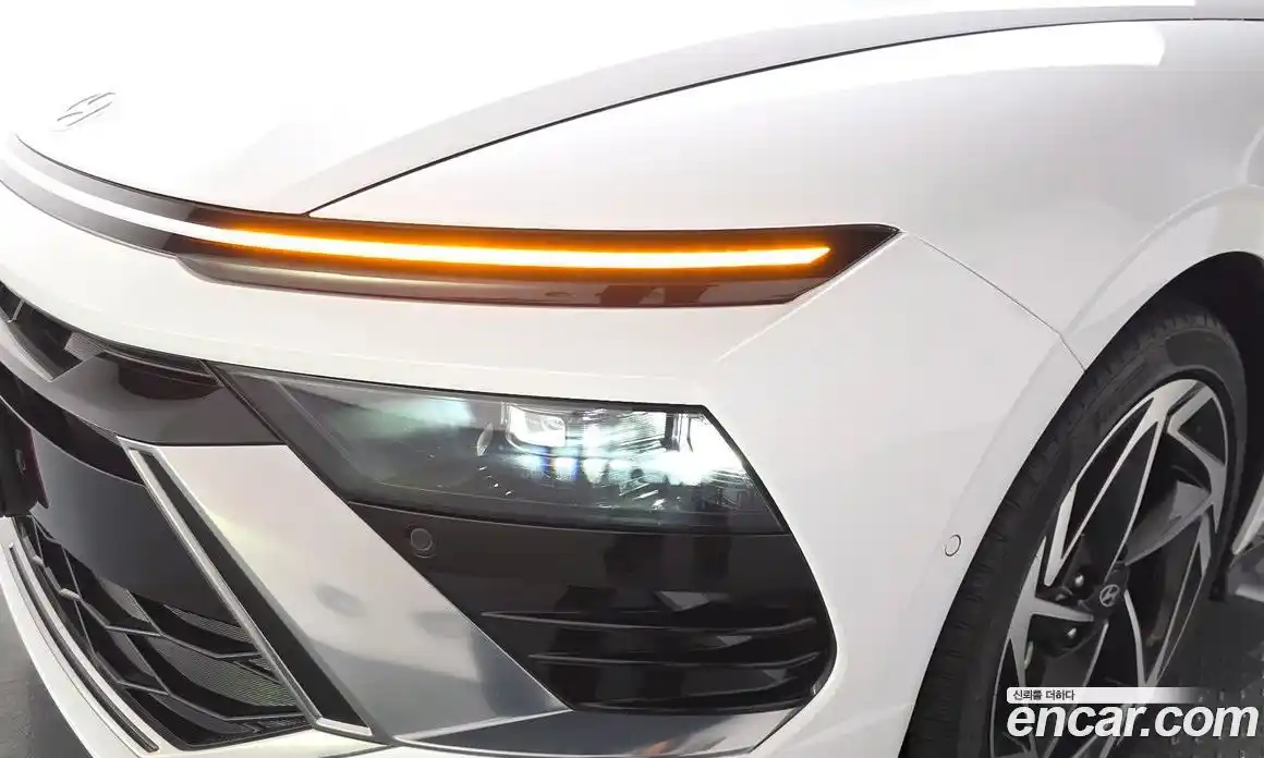 Hyundai Sonata 2023 2.0 автомат (гидро), фото 7