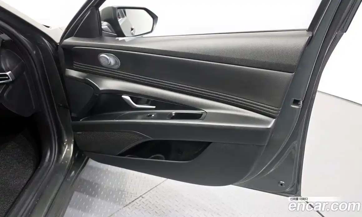 Hyundai Avante 2021 1.6 автомат (гидро), фото 14