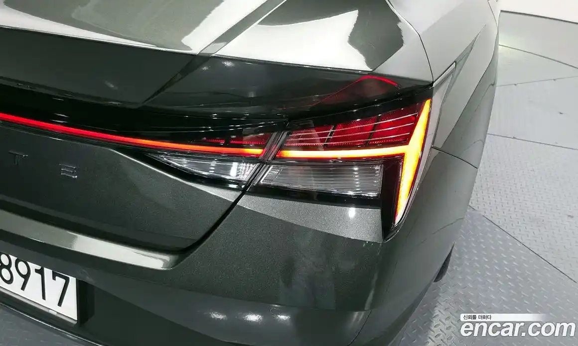 Hyundai Avante 2021 1.6 автомат (гидро), фото 9