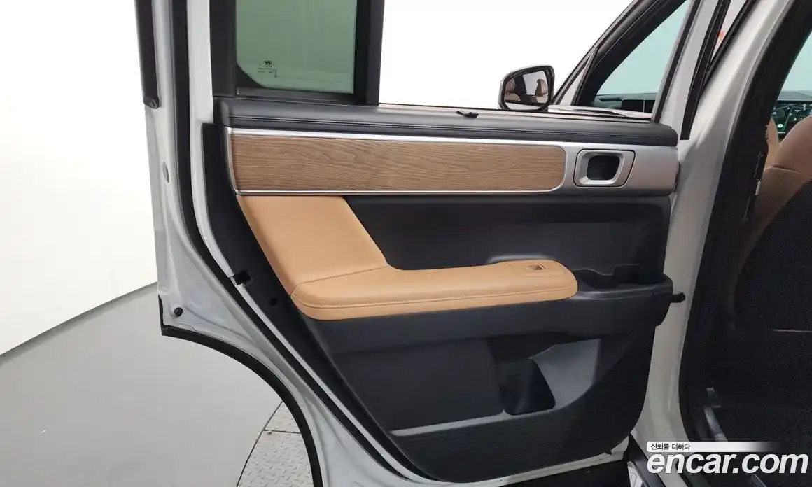 Hyundai Santa Fe 2023 2.5 автомат (гидро), фото 15