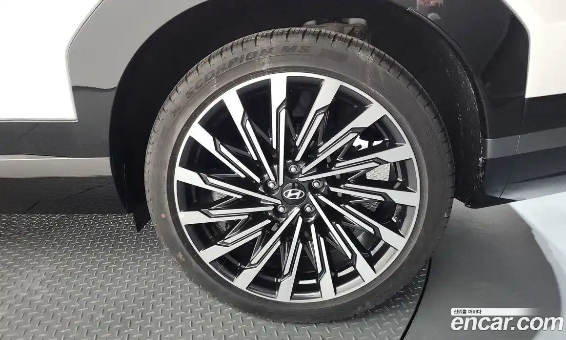 Hyundai Santa Fe 2023 2.5 автомат (гидро), фото 7