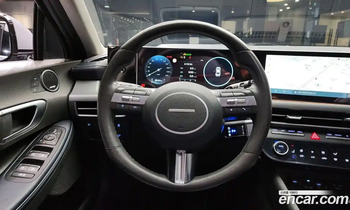 Hyundai Sonata 2024 1.6 автомат (гидро), фото 20