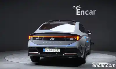 Hyundai Sonata 2024 1.6 автомат (гидро), миниатюра 4